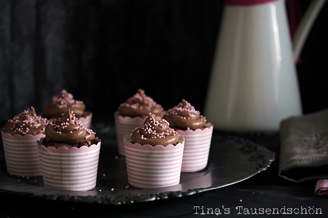 Schoko-Nougat Cupcakes - Tinastausendschön