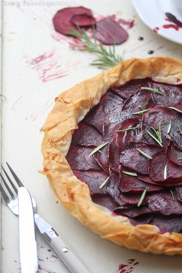 Rote Beete - Cashew Tarte - Tinastausendschön