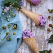 Brombeer Creme Fraiche Eis