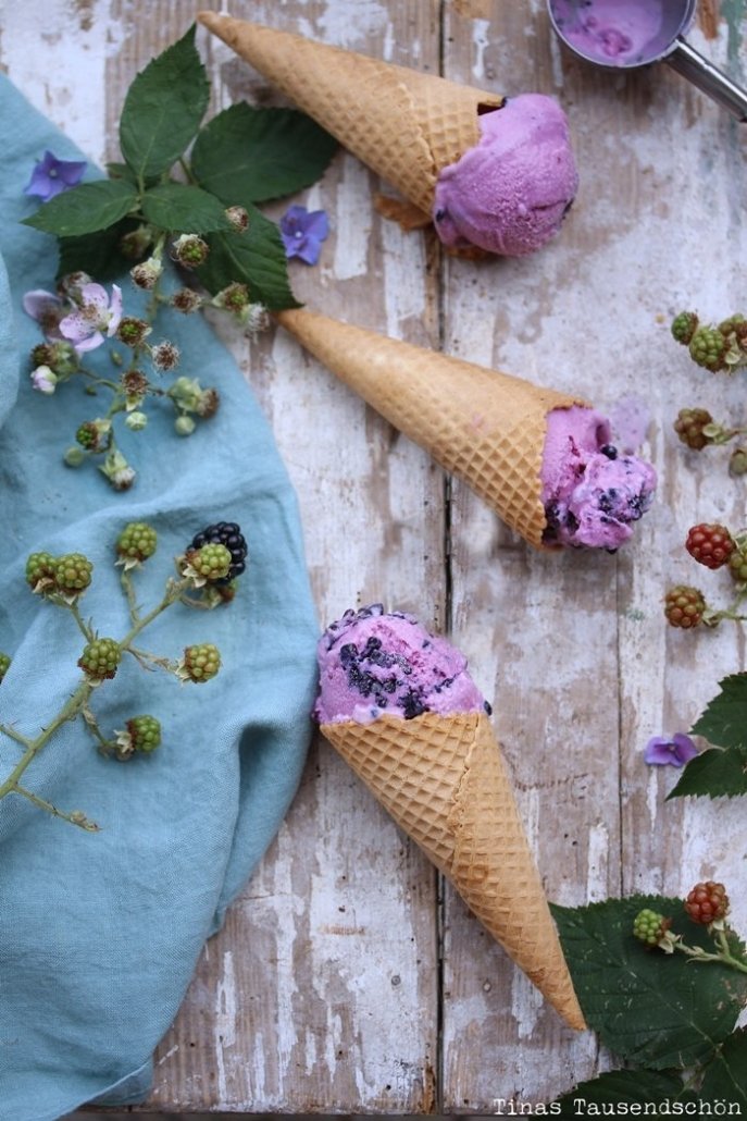 Brombeer Crème Fraiche Eis - Tinastausendschön