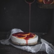 No-Bake Blutorangen Joghurt Cheesecake