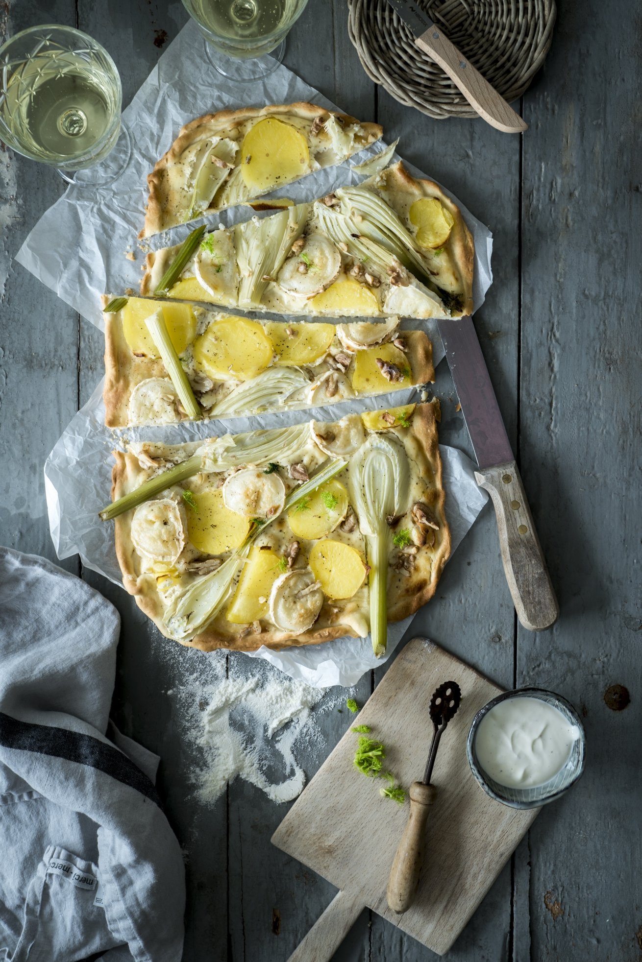 Fenchel Flammkuchen mit Kartoffeln und Ziegenkäse