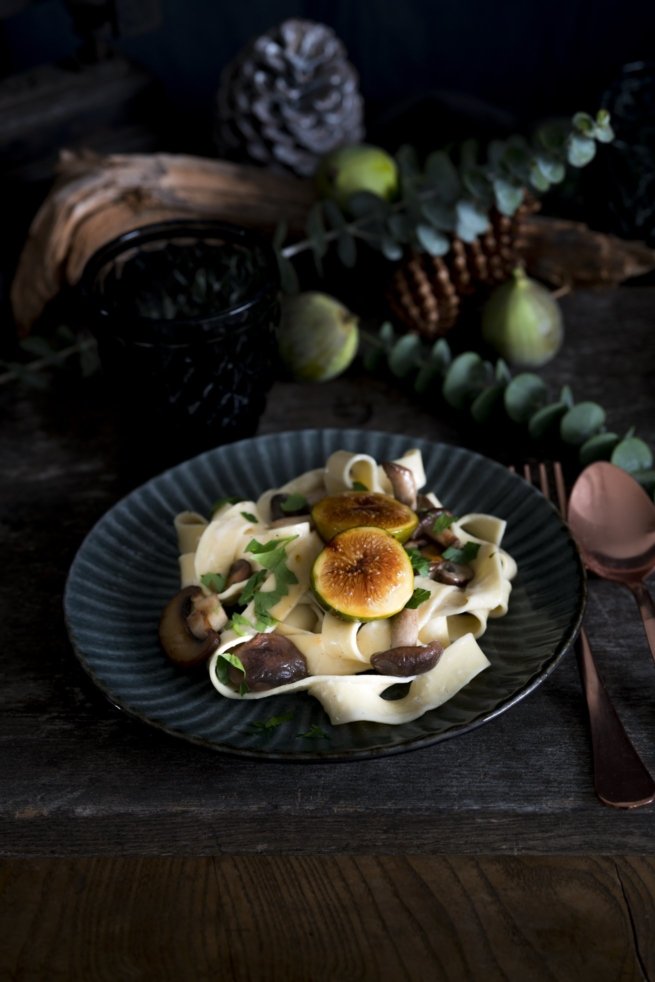 Tagliatelle mit Pilzen, Roquefort und karamellisierten Feigen