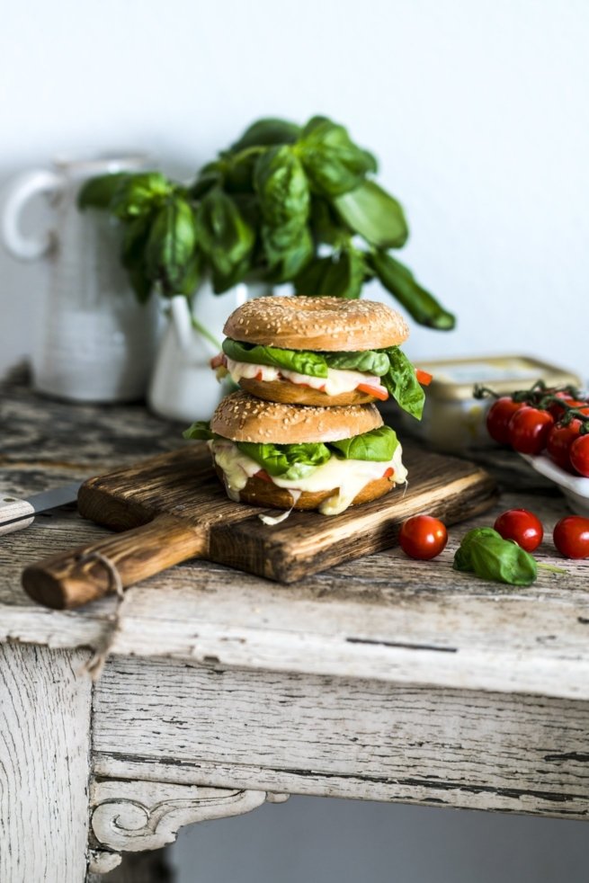 Bagel Mozzarella Tomate