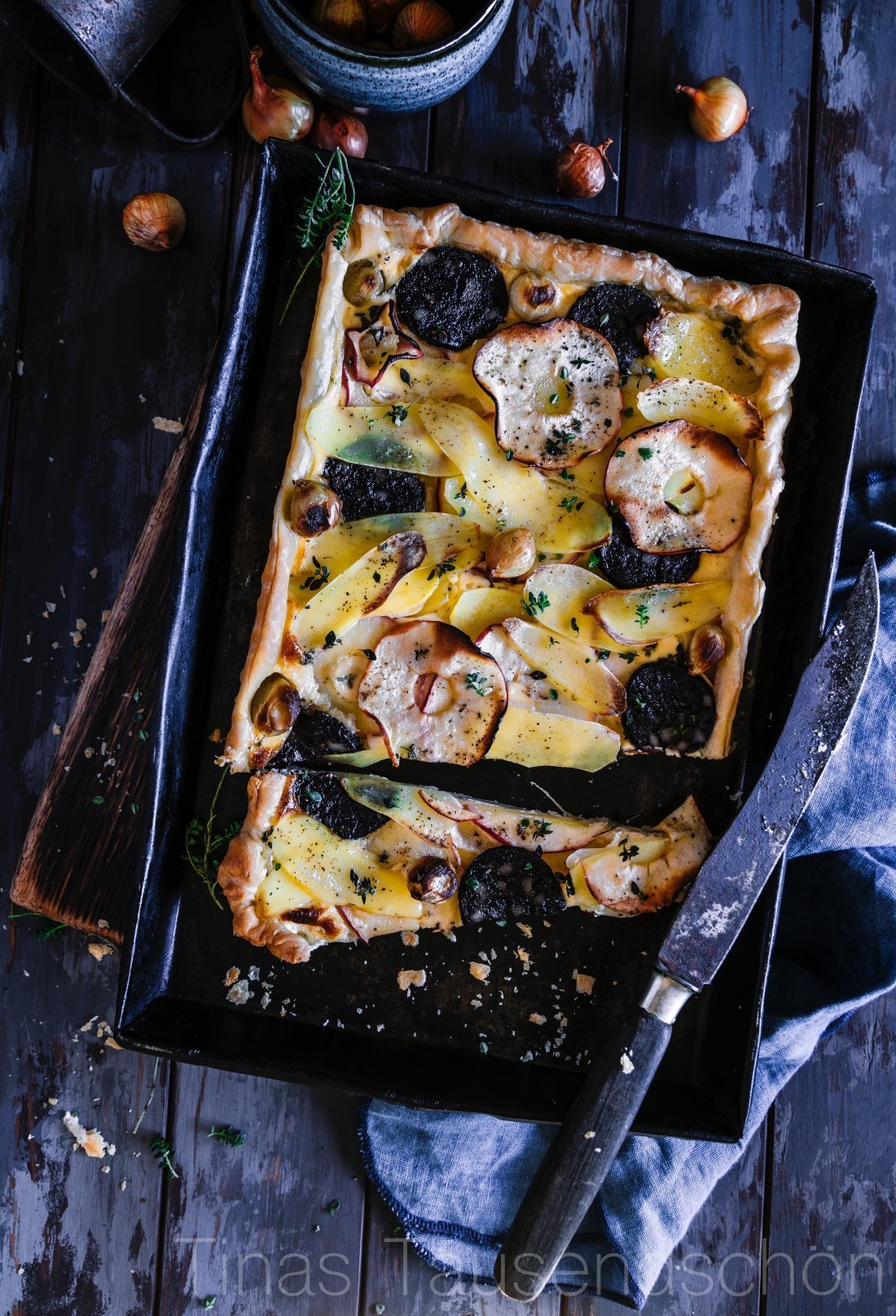 Himmel und Erd Tarte mit Kartoffeln, Äpfeln und Blutwurst