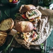 Halloumi Burger mit Brioche Bun