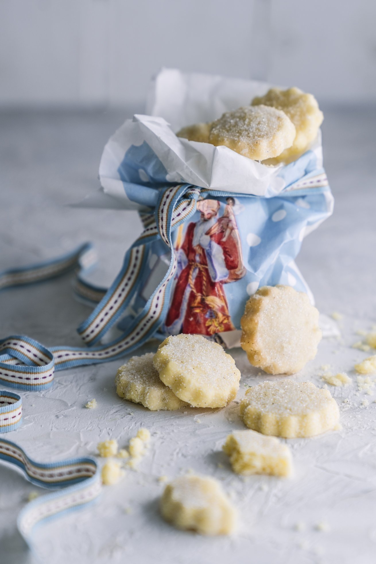 Es gibt Weihnachtskekse: Einfache Butterplätzchen! - Tinastausendschön