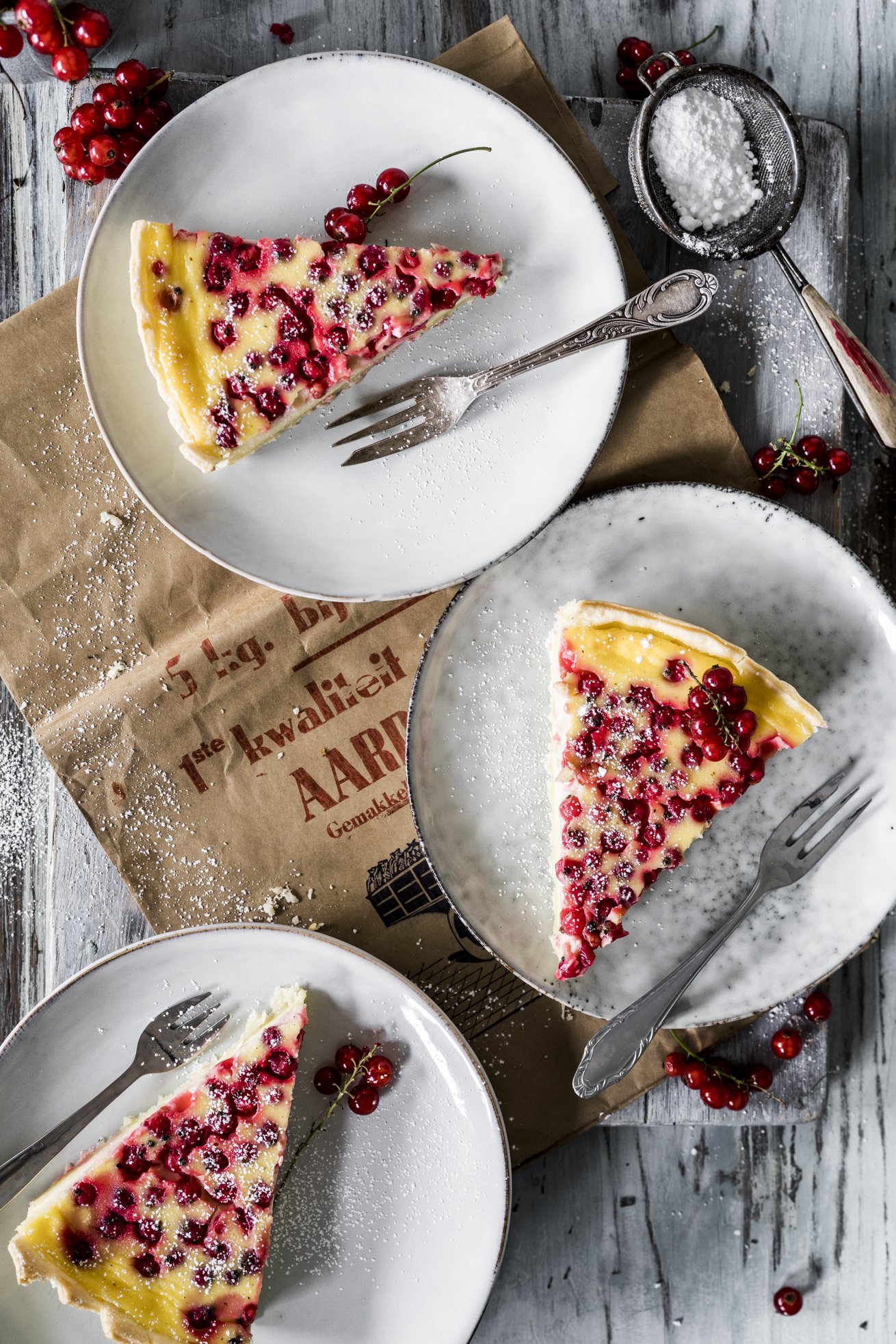 Der Klassiker: Schmandkuchen mit Johannisbeeren