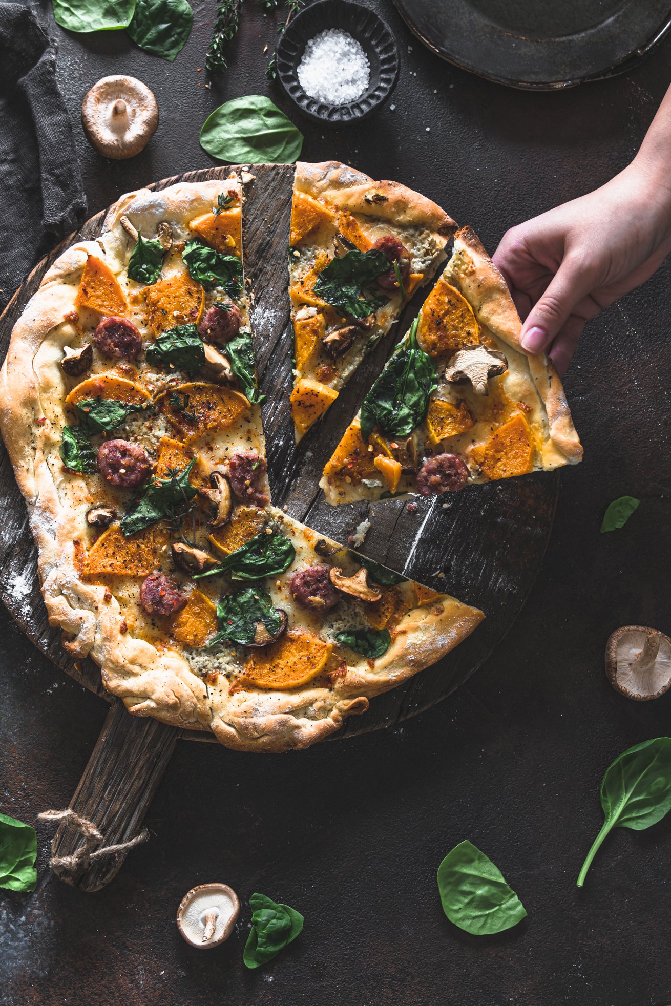 Herbst Pizza mit Kürbis und Stilton