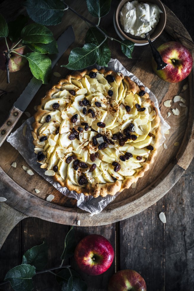 Unser bester schwäbischer Apfelkuchen mit Hefeteig und Rosinen