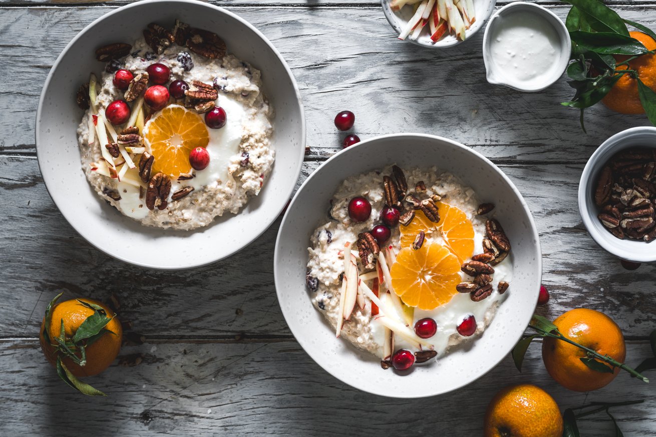 Müsli mit Cranberries und Dekan Nüssen