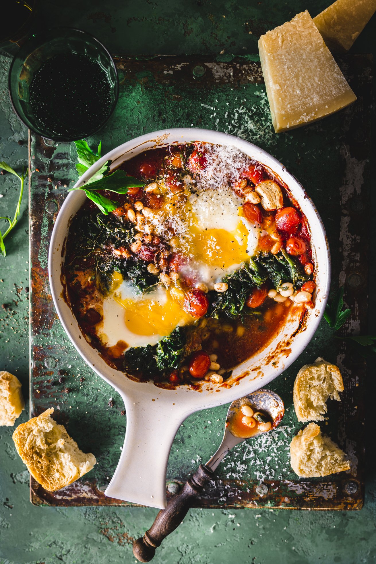 Italienische Eier mit Cannellini Bohnen