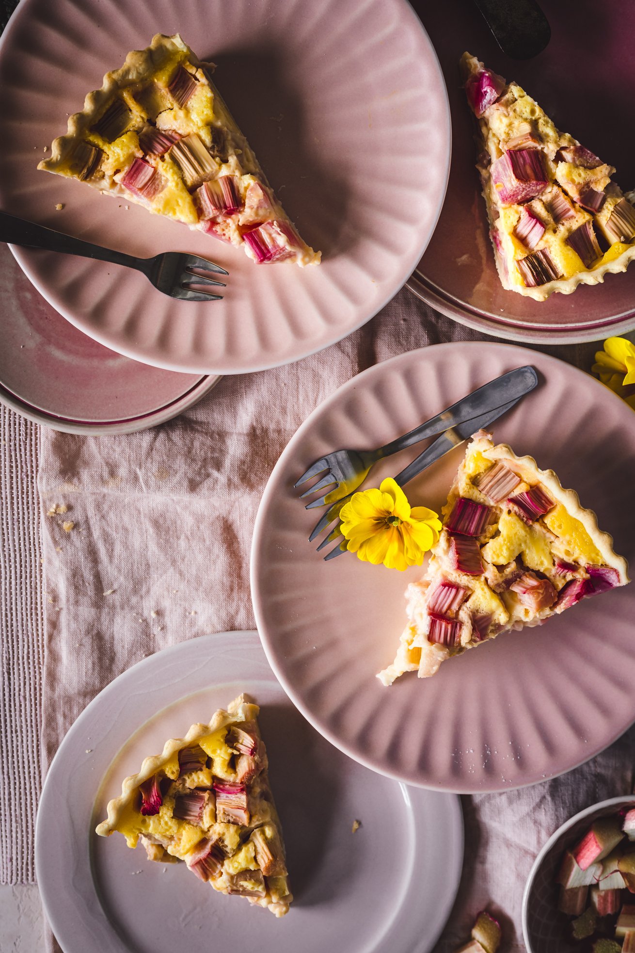 Rhabarber Kuchen mit Buttermilch Füllung