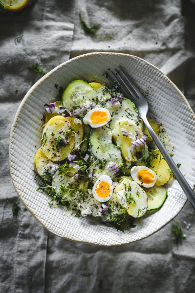 Leichtes Kartoffelsalat Rezept - Nordischer Kartoffelsalat mit Crème ...
