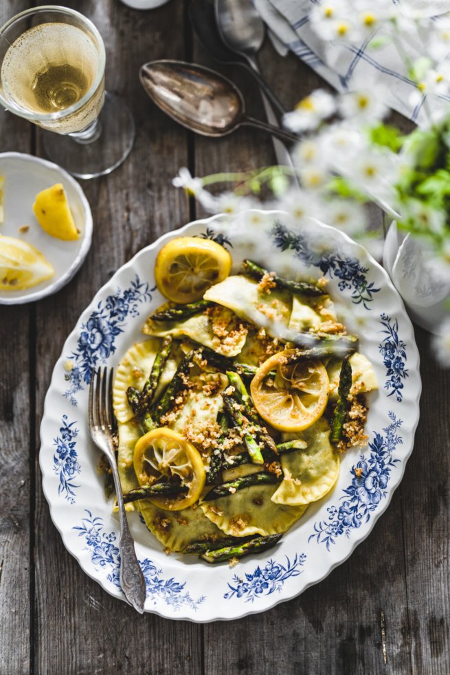 Ravioli mit Ricotta Spargel Füllung