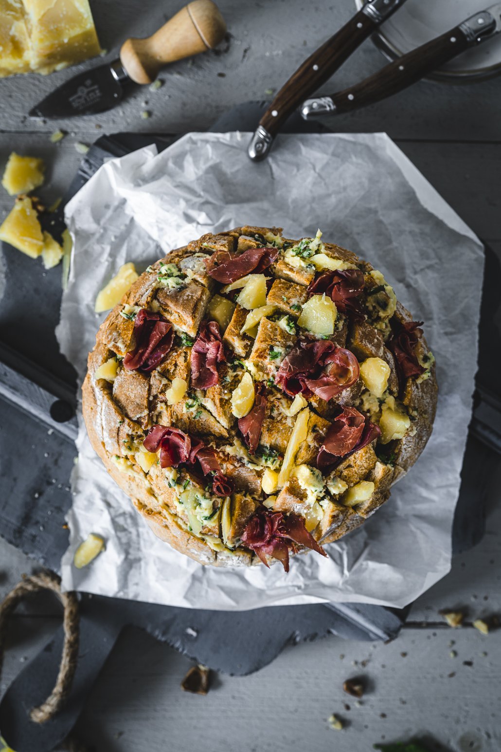 Apero - Zupfbrot mit Käse und Bündnerfleisch