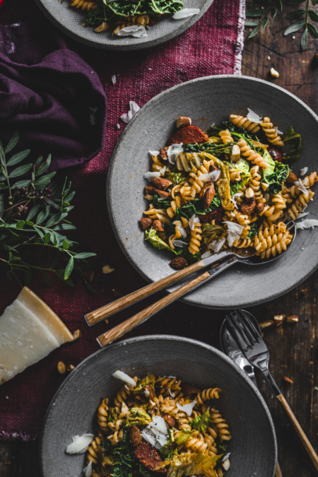 Fixes 30 Minuten Rezept - Scharfe Wirsing Pasta mit Spianata Calabrese