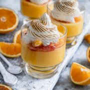 Pudding mit Orangen und Baiser