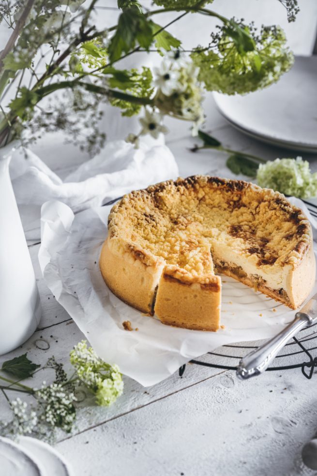 Rhabarberkuchen mit Streusel