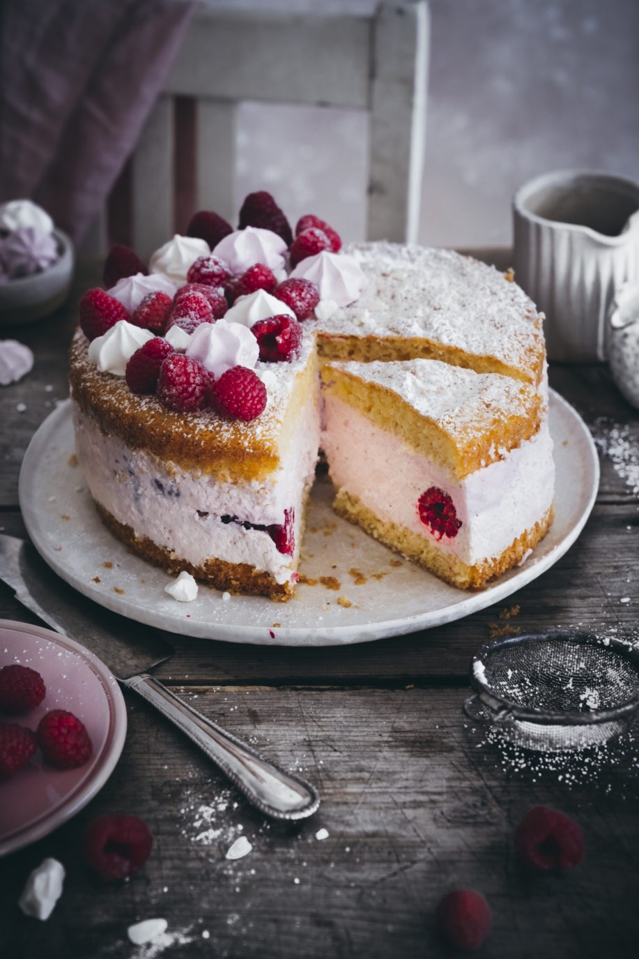 Käsesahne mit Himbeeren