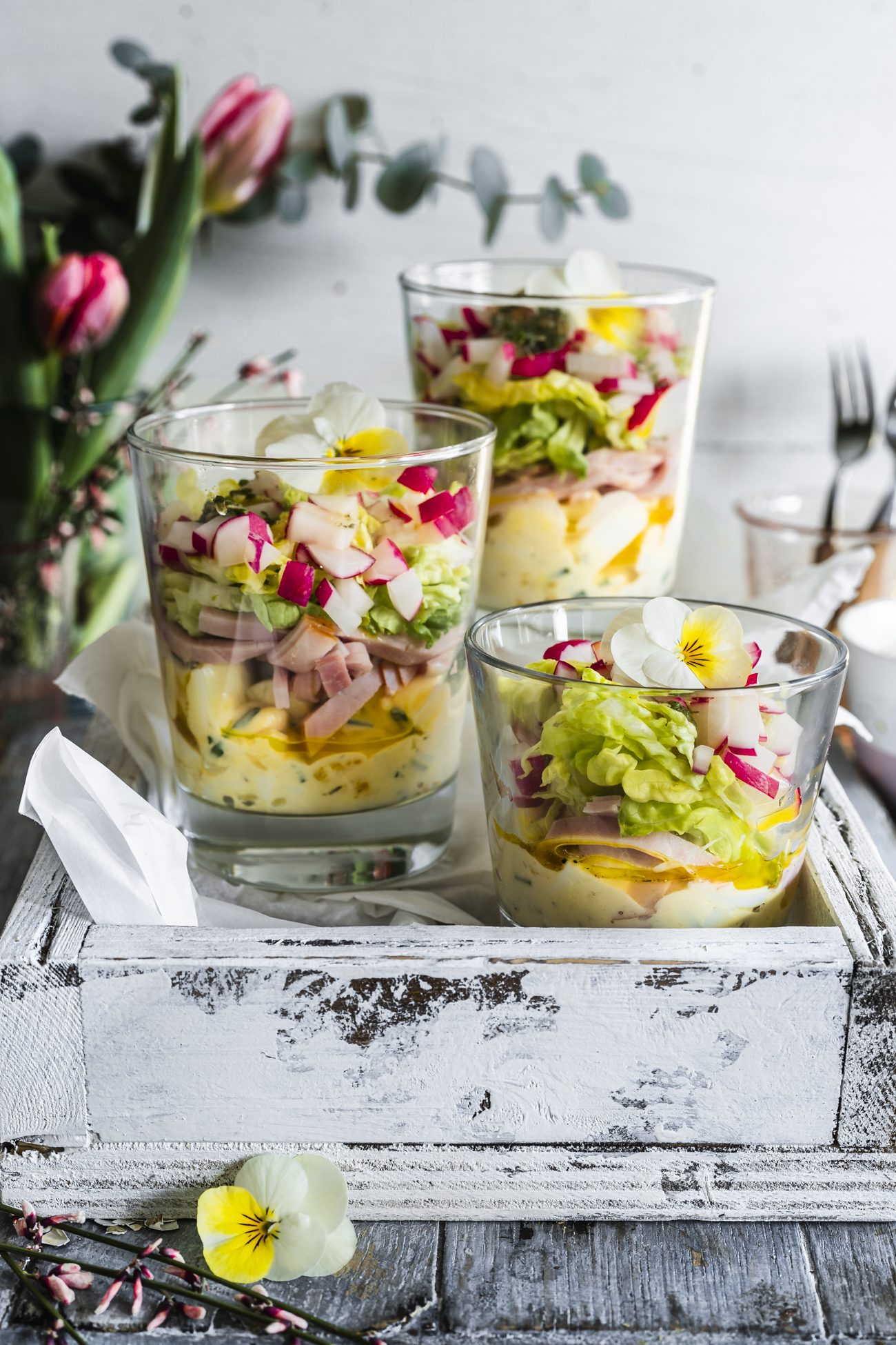 Leichter Eiersalat im Glas - unsere Vorspeise an Ostern. Perfekt für Gäste!