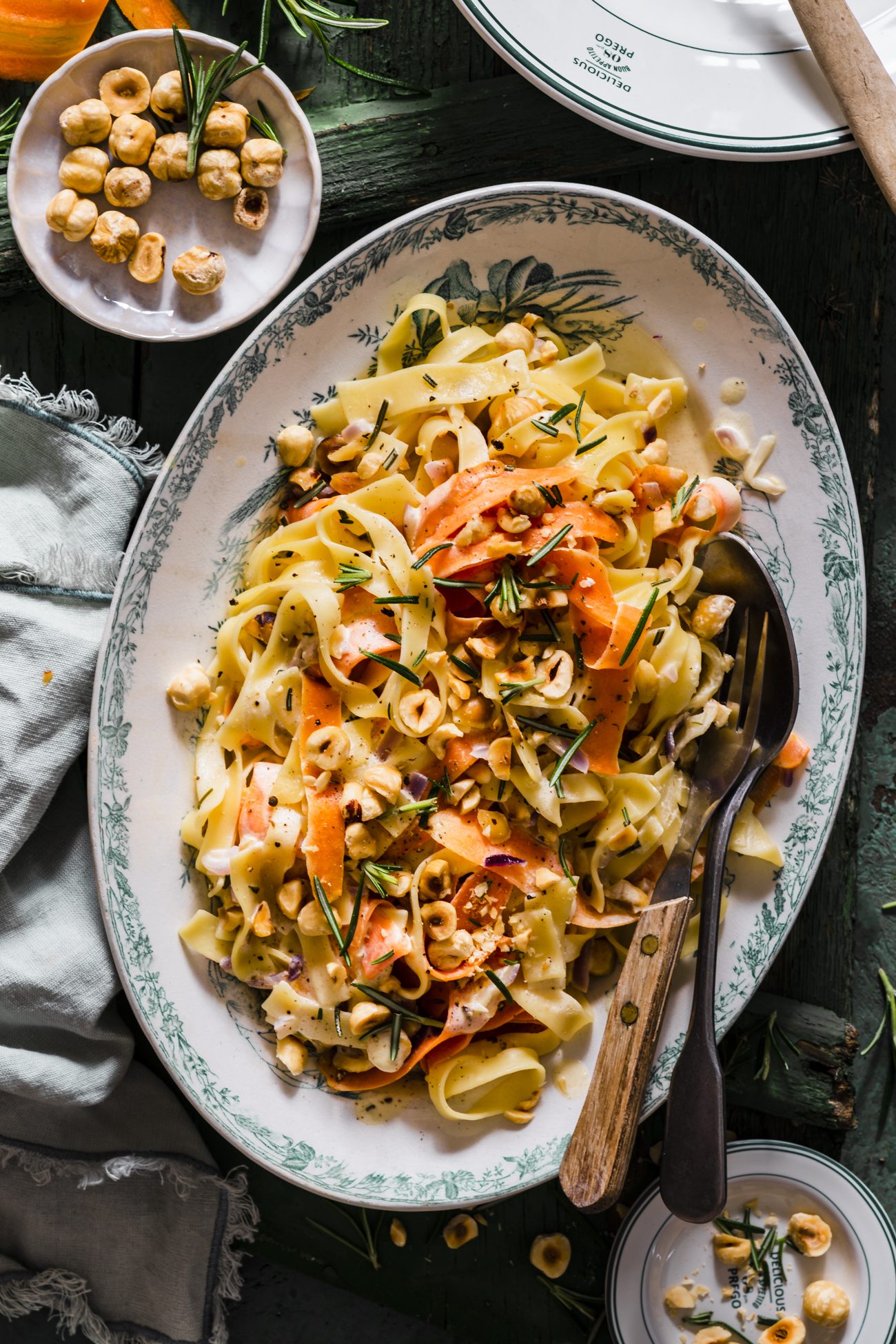 Vegetarische Pasta für Genießer - Cremige Fettuccine mit Möhren