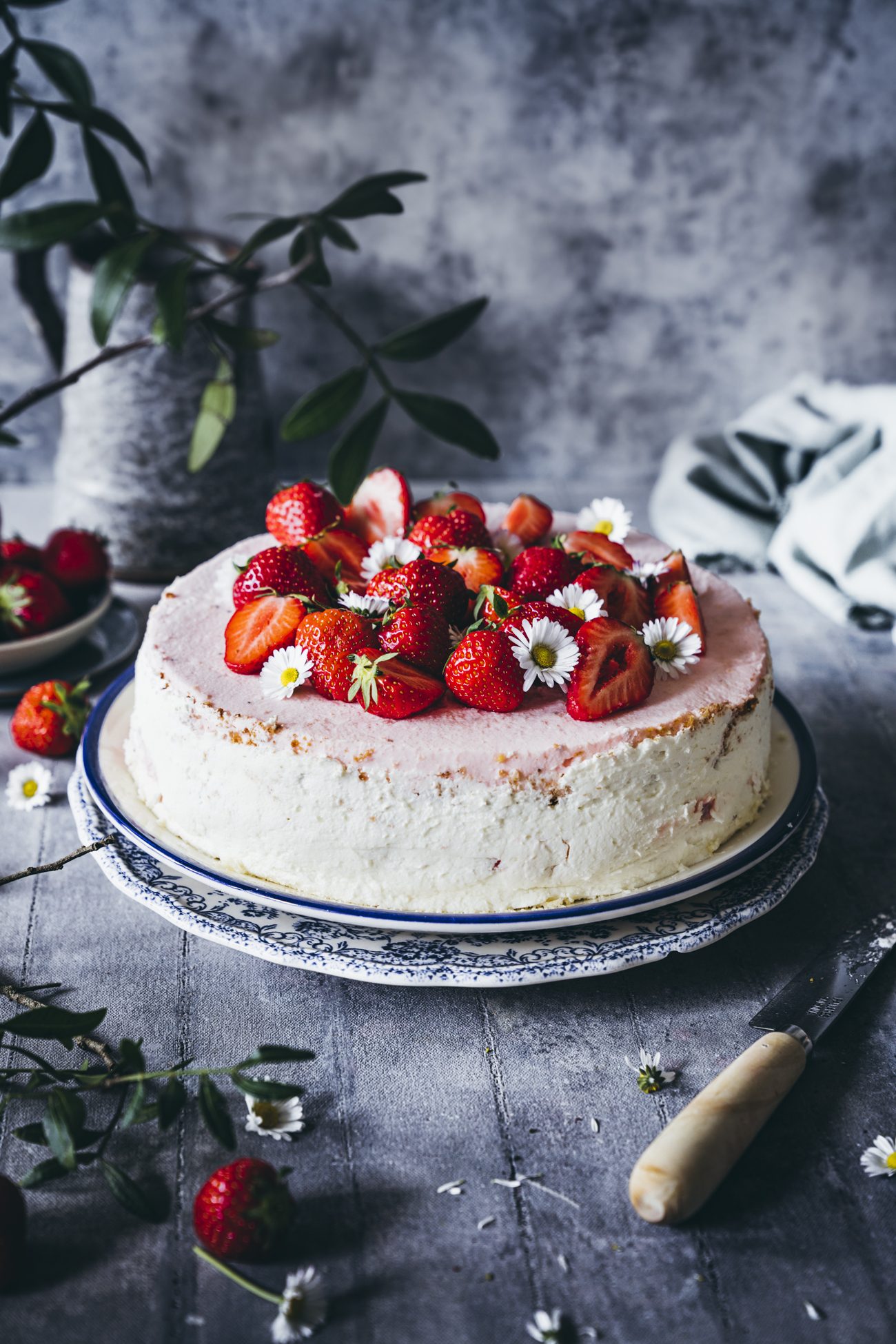 Klassische Erdbeersahne Torte