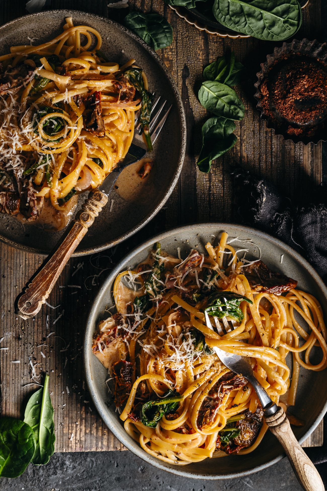Tolles vegetarisches Pasta Rezept - Cremige Linguine mit Spinat und ...