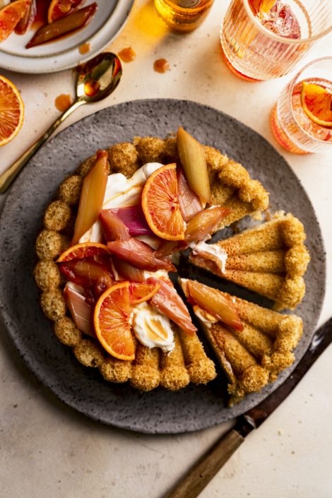 Der beste Aperol Spritz Kuchen mit Rhabarber
