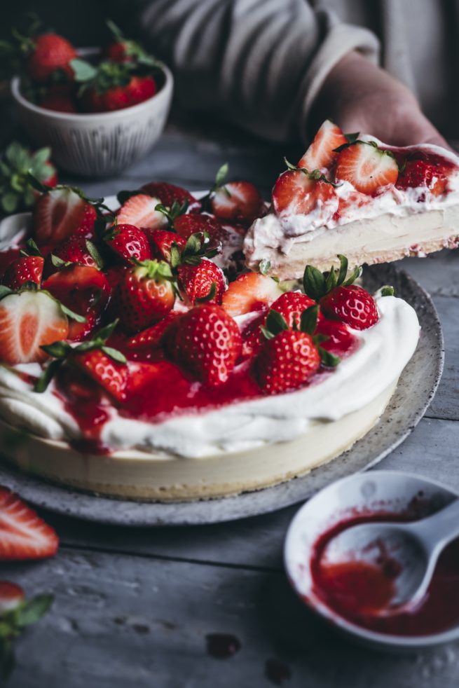Unsere beste Panna Cotta Erdbeertorte zum Muttertag